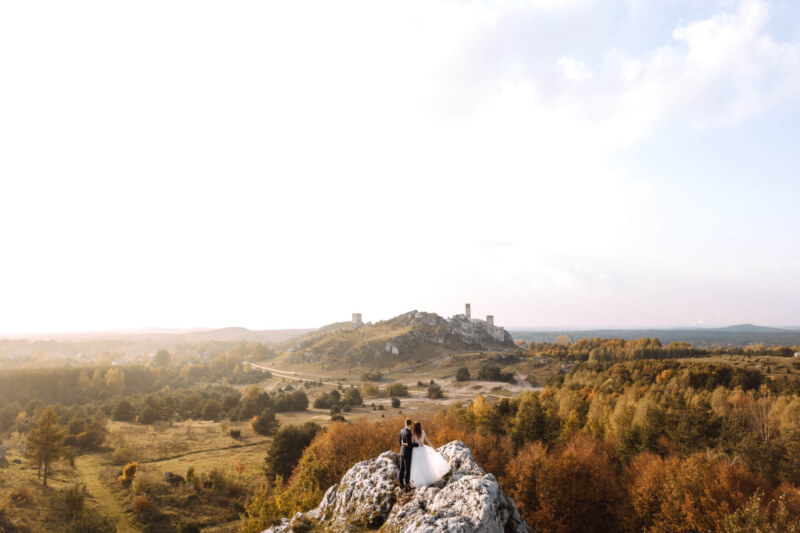 Jesienny plener ślubny w ruinach zamku w Olsztynie