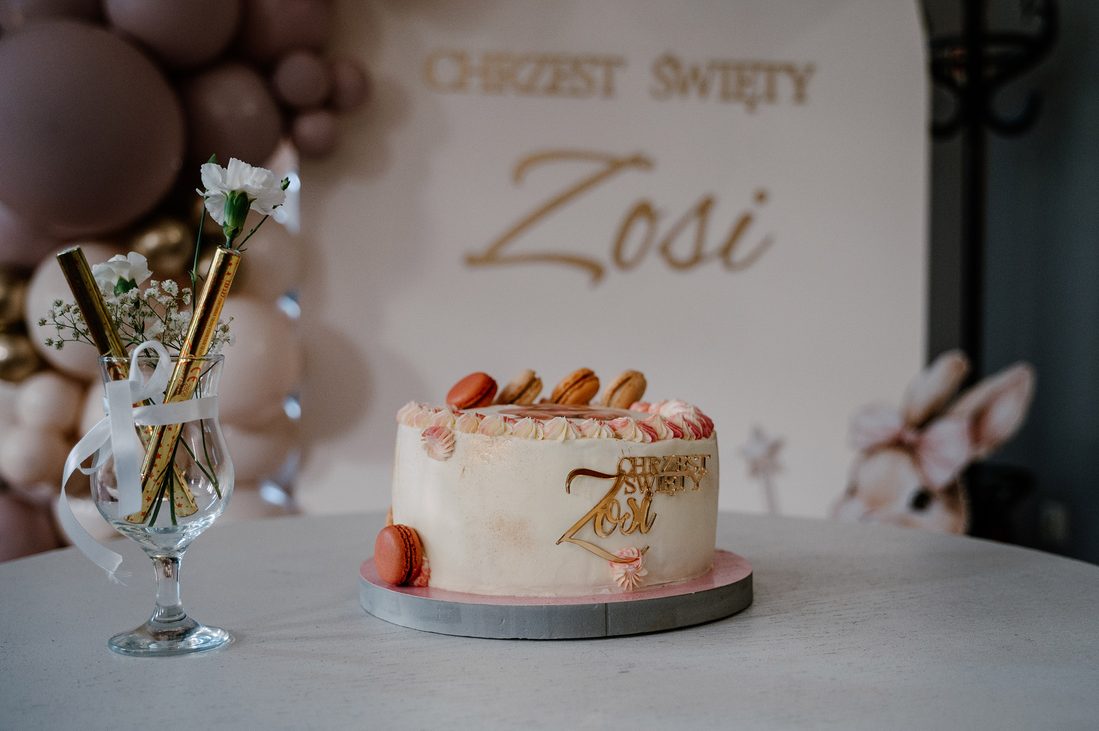 Chrzest Święty Zosi – Siedlątków i Dworek za Lasem we Włyniu 35 38 Tort na chrzest Zosi